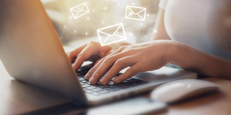 Рассылайте email-оповещения по времени